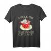 Ein Guter Tag Beginnt Mit Kaffee Und Katze T-Shirt für Katzenliebhaber, Katzenmamas und Katzenpapas – Lustiges Vintage Katzenmotiv