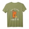 Lustiges wütendes Katze Kaffee Arbeit Büro T-Shirt – Perfektes Geschenk für Katzenliebhaber, Bücherwurm und Humorfans