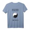 Was ist besser als eine Katze? Lustiges Katzen T-Shirt für Katzenliebhaber & Tierfreunde – Perfektes Geschenk mit Humor