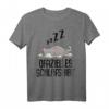 Offizielles Schlafshirt Pyjama Katze Kätzchen Kater – Lustiges Geschenk für Katzenliebhaber, Langschläfer & Morgenmuffel, Damen & Herren