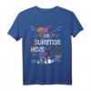 Durstige Hexe auf Hexen-Besen mit Katze - Lustiges Damen Halloween T-Shirt für Party & Kostümzubehör