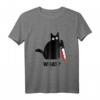 Lustiges Cat What? Blutiges Messer Blut-Spritzer T-Shirt – Perfekt für Halloween, Geburtstage und Party-Geschenke für Katzen- und Horrofans