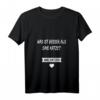 Damen T-Shirt mit lustigem Katzen Spruch - Was ist besser als eine Katze? Zwei Katzen Design, V-Ausschnitt, ideales Geschenk für Katzenliebhaber