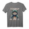 Guten Morgen? Ganz dünnes Eis... Lustiges Katzen & Kaffee T-Shirt für Morgenmuffel - Bequem und humorvoll für Katzen- und Kaffee-Liebhaber