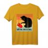 Ich Tue Was Ich Will Rote Tasse Lustiges Katze T-Shirt – Perfektes Geschenk für Katzenliebhaber, Familie & Freunde zu Geburtstag, Weihnachten & Feiertagen