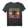 Zur eigenen Sicherheit, erst nach dem Kaffee Katze T-Shirt – Lustiges Kaffee und Katzen Motiv für Morgenmuffel & Büro-Geschenk