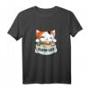 Cartoon Katze mit Sushi T-Shirt - Niedliches Japan-inspiriertes Design für Katzen- und Sushi-Fans, perfekt für Freizeit & Geschenke
