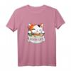 Cartoon Katze mit Sushi T-Shirt - Niedliches Japan-inspiriertes Design für Katzen- und Sushi-Fans, perfekt für Freizeit & Geschenke