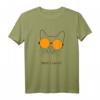 Süße Katze mit Sonnenbrille Motiv Summer and Sun Here I Come T-Shirt – Trendiges Tiermotiv für Sommer, Alltag & alle Jahreszeiten