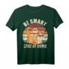 Be Smart Stay At Home - Vintage Katze Kitten Retro T-Shirt für Familien, Katzenliebhaber & Humorvolle Lockdown Erinnerungen