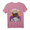 Lasers Are Aliens Funny Conspiracy Theorist Katze Alufolie Hut T-Shirt – Lustiges Geschenk für Verschwörungstheoretiker und Katzenfans