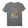 Damen T-Shirt mit Lustigem Spruch: Ich mag Ananas und Katze - Perfekt für Sommer und Tropenfans
