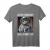 Kaffee Morgenmuffel Mitarbeiter Spruch Lustig Katze Geschenk T-Shirt – Witziges Ironisches Outfit für Langschläfer, Arbeitskollegen & Teenager
