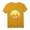 Schwarze Katze über Vintage- und Retro-Sonnenuntergang T-Shirt – Lustiges Katzenmotiv, perfektes Geschenk für Katzenfans zu Weihnachten, Valentinstag & Geburtstag