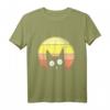 Schwarze Katze über Vintage- und Retro-Sonnenuntergang T-Shirt – Lustiges Katzenmotiv, perfektes Geschenk für Katzenfans zu Weihnachten, Valentinstag & Geburtstag