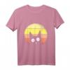 Schwarze Katze über Vintage- und Retro-Sonnenuntergang T-Shirt – Lustiges Katzenmotiv, perfektes Geschenk für Katzenfans zu Weihnachten, Valentinstag & Geburtstag