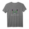 Crazy Cat Lady T-Shirt mit lachender Psycho Katze Meme - Lustiges Katzen T-Shirt für Katzenliebhaber & Humorvolle Tierfreunde
