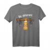 Be different Katze und Fledermäuse T-Shirt – Lustiges Tiermotiv für Katzen- und Fledermausfans, Geschenk für Tierliebhaber