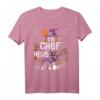 Lustiges Halloween Damen T-Shirt mit Hexenbesen, Katze und Spruch 'Die Chef Hexe' – Perfekt für die nächste Halloween Party