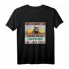 Cat Katze i drink coffee i hate people i know things T-Shirt – Lustiges Geschenk für Katzen- und Kaffeeliebhaber