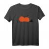 Herbstliche Kühe und Halloween Kürbis T-Shirt mit Farboptionen - Perfekt für Natur-, Halloween- und Wissenschaftsfans