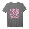 Süße Rosa Kuhflecken Erdbeere Ästhetik Tiermuster Kuh T-Shirt - Lustiges Design für Tier- und Erdbeermilchliebhaber