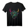 Hochlandkuh T-Shirt für Kuhliebhaber und Bauern – Farbenfrohes Tier-Print Design, Perfekt als Geschenk für Landwirte & Tierfans