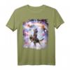 Lustiges Laseraugen Weltraumkatze auf Lama-Dinosaurier Regenbogen T-Shirt – Perfektes Geschenk für Freunde und Tierliebhaber
