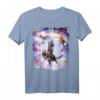 Lustiges Laseraugen Weltraumkatze auf Lama-Dinosaurier Regenbogen T-Shirt – Perfektes Geschenk für Freunde und Tierliebhaber