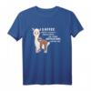 Lustiges Kaffee Spruch T-Shirt mit Faultier Motiv – Motivation für Büro, Arbeit & Kaffeeliebhaber