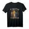 Glaube über die Angst Löwe von Juda Christliches T-Shirt - Inspirierende Kleidung für Christen, Familie & Freunde zum Geburtstag, Weihnachten & Ostern