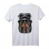 Rottweiler Hund mit Motorradhelm T-Shirt - Lustiges Tiermotiv für Hunde- und Motorradliebhaber