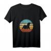 Otter Retro Vintage T-Shirt mit Sonnenuntergang - Tierliebhaber, Zoowächter & Zootier-Fans, V-Ausschnitt für Männer & Frauen