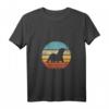 Otter Retro Vintage T-Shirt mit Sonnenuntergang - Tierliebhaber, Zoowächter & Zootier-Fans, V-Ausschnitt für Männer & Frauen