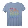 Mein Herz schlägt Schlager T-Shirt – Buntes Regenbogen Design für Festivals, Partys & Fans, Perfekt als Geschenk für Schlager- und LGBT-Fans