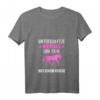 Reiter T-Shirt mit Friese - Unterschätze Niemals Eine Frau Pferde Geschenk für Springreiten, Voltigieren & Westernreiten