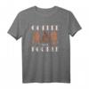 Kaffee und Pudel T-Shirt – Perfektes Geschenk für Hundeliebhaber, Tierfreunde & Pudel-Fans zu Weihnachten & Geburtstag