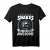 Weil Schlangen fantastisches lustiges Reptil ausflippen T-Shirt – Klassisch geschnitten, langlebiges Tiermotiv