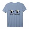Lustiges Schaf T-Shirt - Humorvolles Geburtstagsgeschenk für Fotografen, Landwirte und Kinder, Unisex Kuschel Shirt