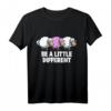 Be A Little Different. Lustiges Schafe T-Shirt für Damen & Herren – Originelles Geschenk für Landwirte, Schäfer & Tierliebhaber