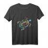 Buntes Meeresschildkröten T-Shirt – Umweltfreundliches Design für Strand, Urlaub & Meeresschutz, perfekt als Geschenk für Natur- und Meerestierliebhaber