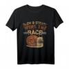 Langsam und stetig gewinnt das Rennen Schnecke T-Shirt – Perfektes Geschenk für Tierliebhaber, Gärtner und Kinder zu Weihnachten & Geburtstag