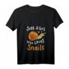 Damen Schnecke Schneckenliebhaber Gartenbesitzer V-Ausschnitt T-Shirt – Leichtes, klassisch geschnittenes Natur- und Gartenmotiv