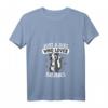 Damen Just A Girl Who Loves Skunks Lustiges Stinktier Kostüm T-Shirt mit V-Ausschnitt – Perfektes Geschenk für Frauen, Mütter & Töchter zu Geburtstag & Weihnachten