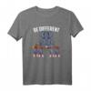Tiere Meditieren Fledermäuse & Elefant sind be different T-Shirt – Lustiges, individuelles Design für Yoga, Meditation und besondere Geschenke