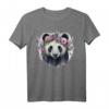 Niedliches Pandabär-Blumenkrone T-Shirt mit Aquarell-Design – Perfekt für Tierliebhaber, Blumenfans und Frühlingsliebhaber