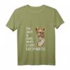 Damen Leopard T-Shirt mit V-Ausschnitt - Lustiges Tierliebhaber-Outfit für Mädchen & Damen, Perfekt als Geschenk zu Geburtstag & Weihnachten