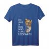 Damen Leopard T-Shirt mit V-Ausschnitt - Lustiges Tierliebhaber-Outfit für Mädchen & Damen, Perfekt als Geschenk zu Geburtstag & Weihnachten