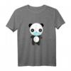 Süßer Panda mit Mundschutz T-Shirt – Geschenk für Tierliebhaber, Maskenbefürworter & Pandafans