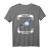 Tauben Flüsterer T-Shirt für Taubenzüchter | Vogelzüchter Geschenk mit klassischem Schnitt und doppelt genähtem Saum